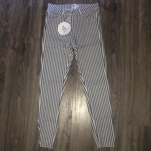 NWT Princess Polly striped pant